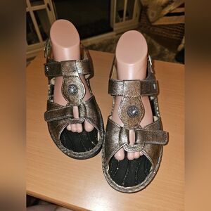 FINN COMFORT Beautiful Metallic Sandals US 7-5/8 (Insoles not included)